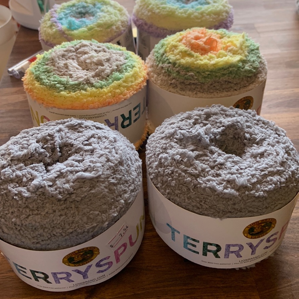 Terryspun yarn 350 yd 100% polyester